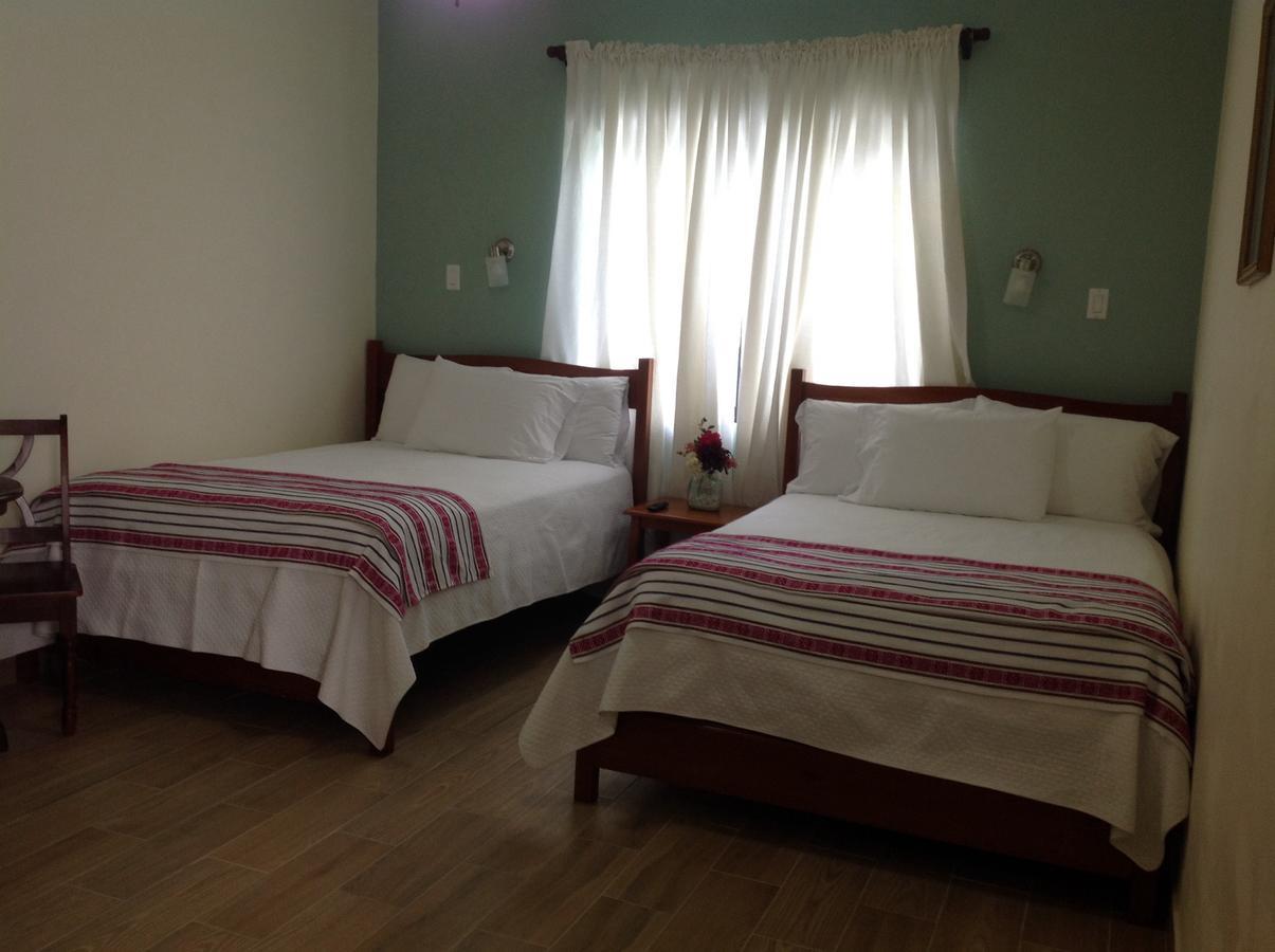 Jan'S Hotel Caye Caulker Szoba fotó